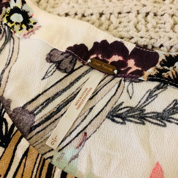 🌺 Free People Smock Muscle Top 🌺 - Picture 3 of 4